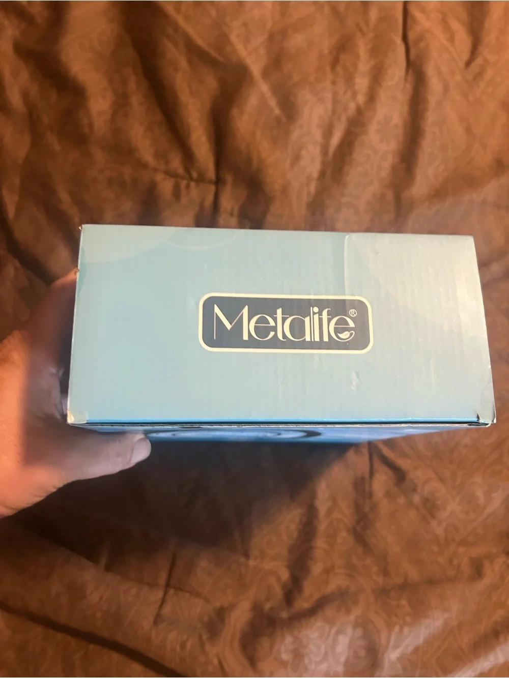 MetLife round sports bottle